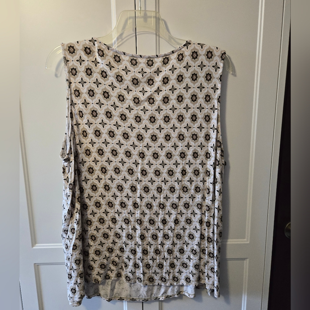 Croft & Barrow Patterned Tank Top/Shell - Cream and Brown Sz 2XL - Picture 2 of 3